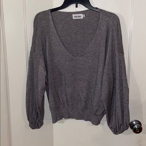 Cropped Large grey sweater